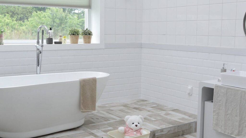 bathroom-1872193_1280_wp